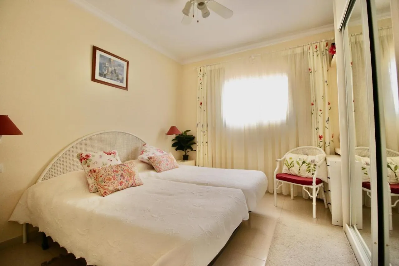 Golf Park Ocean View: Cozy Apartment with Terraces and Pools San Miguel de Abona