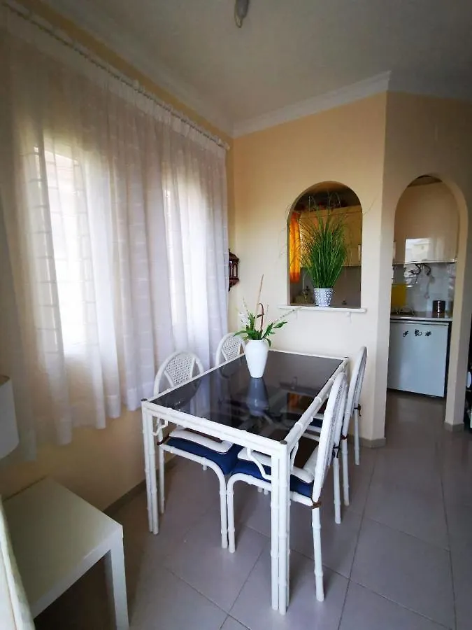 Golf Park Ocean View: Cozy Apartment with Terraces and Pools San Miguel de Abona