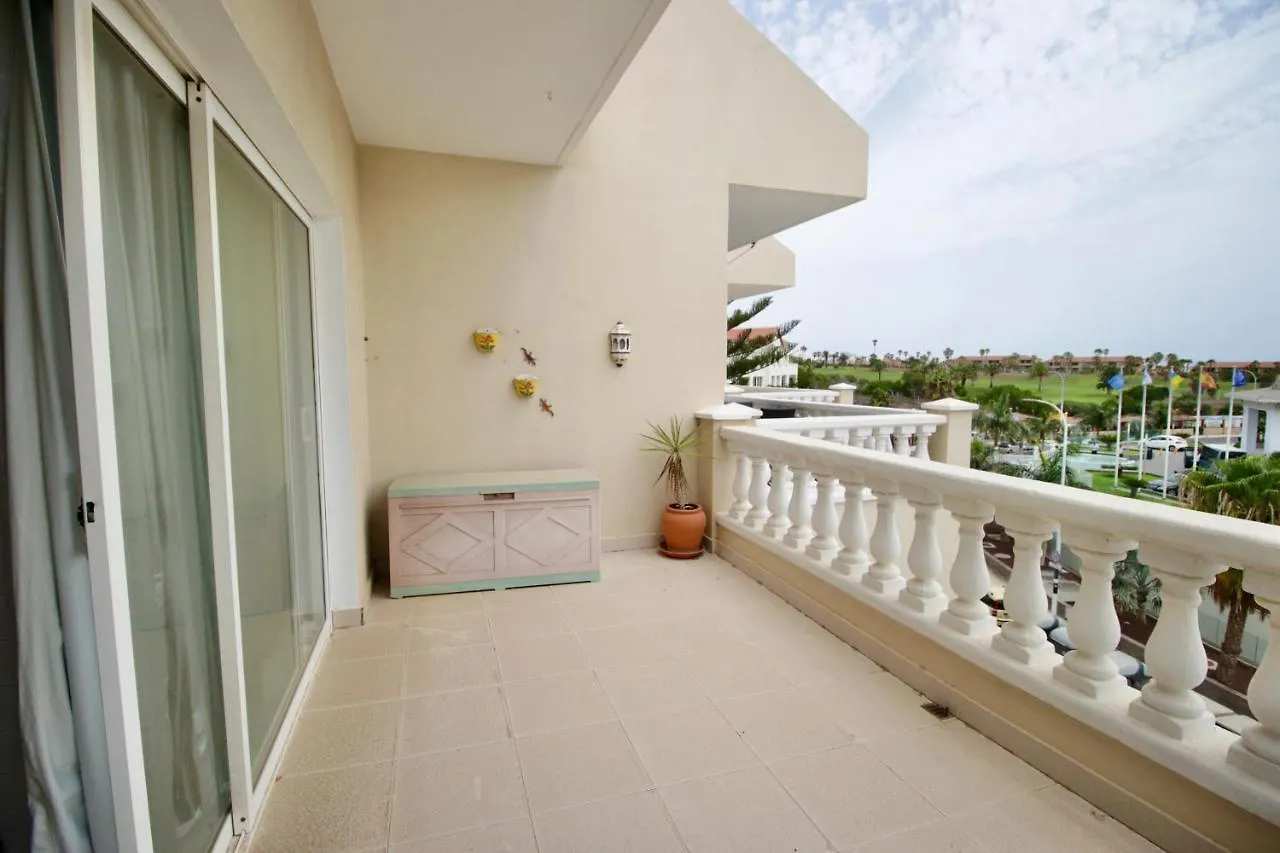 Golf Park Ocean View: Cozy Apartment with Terraces and Pools San Miguel de Abona