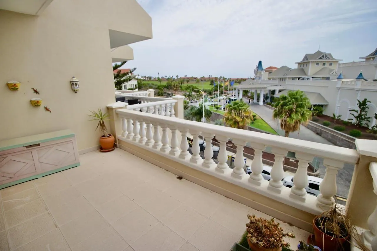 Golf Park Ocean View: Cozy Apartment with Terraces and Pools San Miguel de Abona 0*,