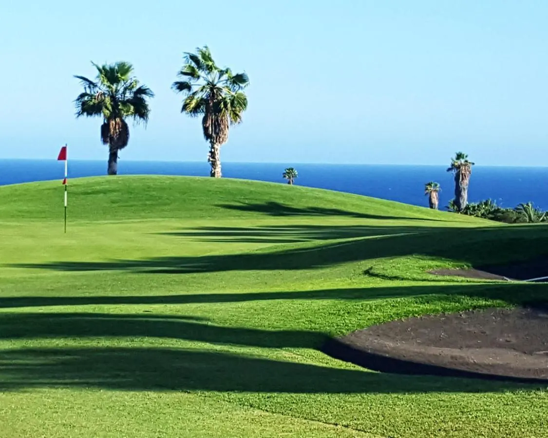 Golf Park Ocean View: Cozy Apartment with Terraces and Pools San Miguel de Abona