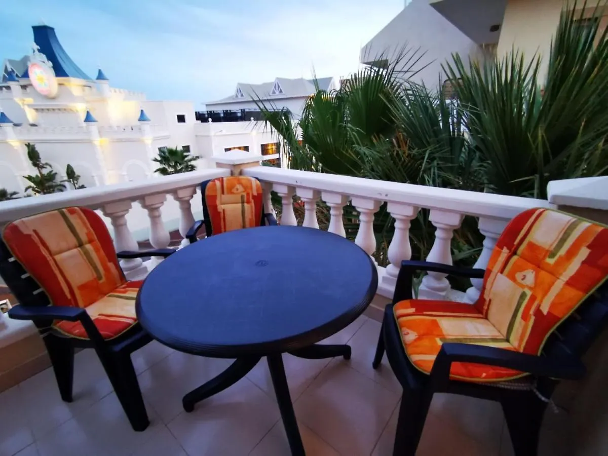 Golf Park Ocean View: Cozy Apartment with Terraces and Pools San Miguel de Abona